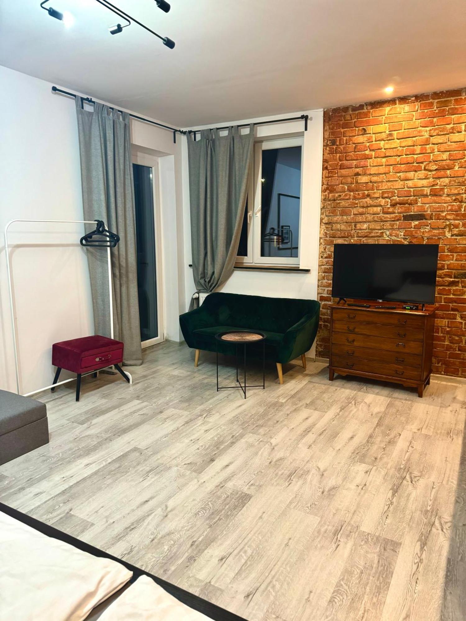 Apartment Totugdynia 3 *