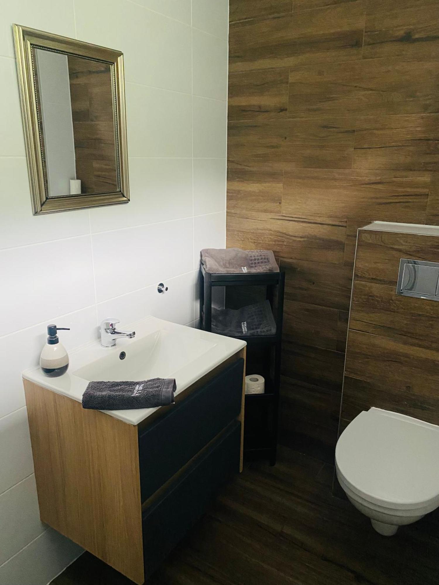 Apartment Totugdynia 3 *